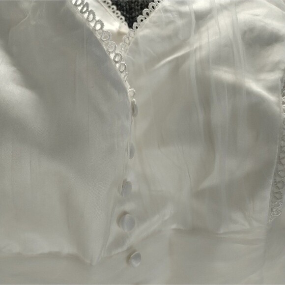 Wedding Dress Woman's White Netting Satin Buttons Pouf Sleeves Embroidered -flaw - Picture 3 of 12